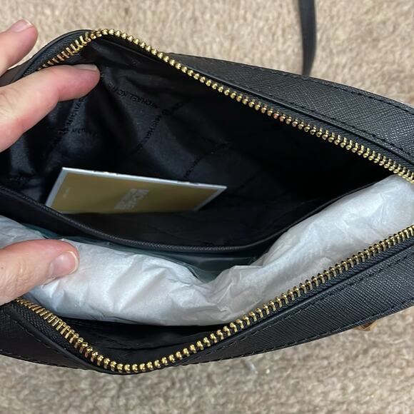 Michael Kors Jet Set Large Leather Zip Chain Crossbody Bag New Retails $398 - Picture 5 of 7